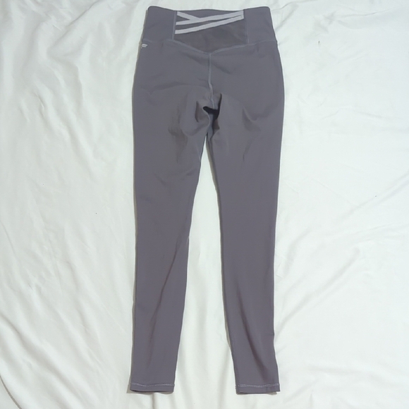 Fabletics Trinity Motion365® High-Waisted Legging, Color Quarry Grey/White Sz S - Picture 15 of 15